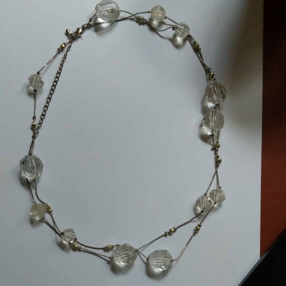 Elegant Silvertone and bead Necklace